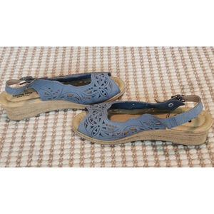 Women's Spring Step Orella Blue Laser Cut Wedge Slingback Sandals Size 38/7